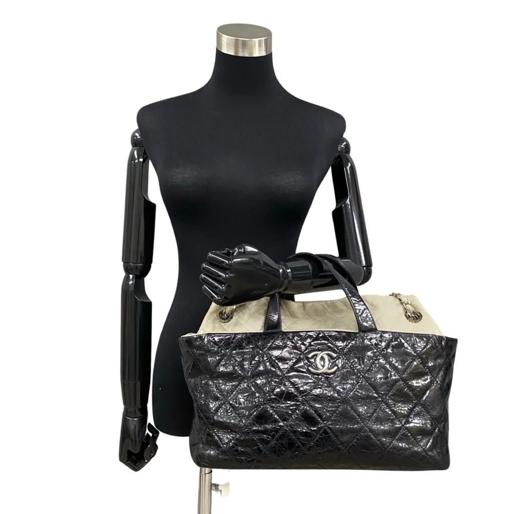 Chain Bag Handbag Leather Shoulder Patent 2way Black Matelasse (Good) 20309 Pre-Owned