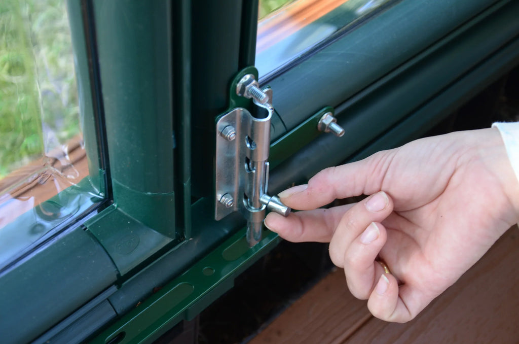 Greenhouse Vents 8' x Palram Walk-In Clear Grand - - Roof Green Gardener - with 12' Canopia 2